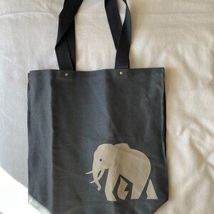 Banana Republic Canvas Logo Tote Bag NWT